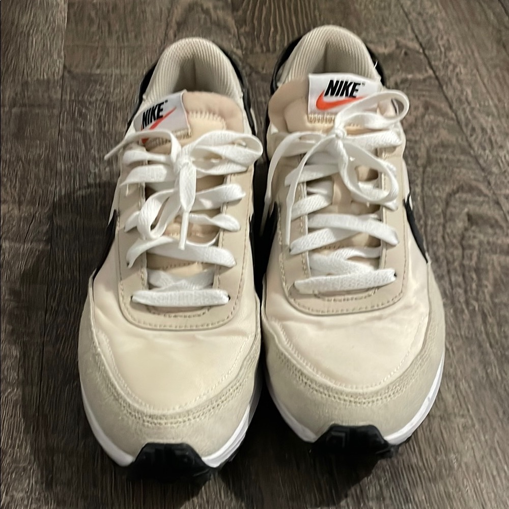 Nike Waffle Debut Running Shoe